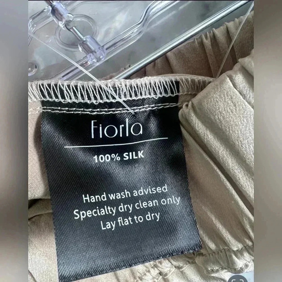 Fiorla Silk Champagne Drawstring Cargo Pants NEW - Picture 2 of 4